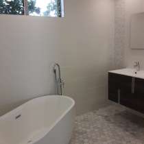 Капитальный ремонт ванных комнат, укладка плитки, в г.Лос-Анджелес