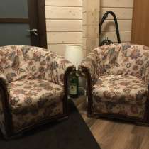 Два французских кресла в хорошем состоянии, в Одинцово