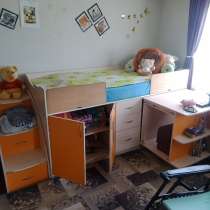 Отдам кровать за упаковку шоколада твикс, в Красноярске