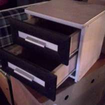 Продам 2 прикроватные тумбы, бу, самовыв, в Москве