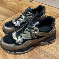 Кроссовки женские на высокой подошве, в Череповце