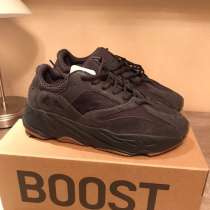 Adidas Yeezy Boost 700, в Москве