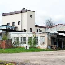 Промздание 2366 м2 + 1,35 га в центре Луги &mdash; всего 35 млн.р, в Лугах