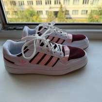 Кроссовки Adidas, в Волгограде