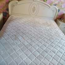 Продам матрас на кровать, в Новосибирске