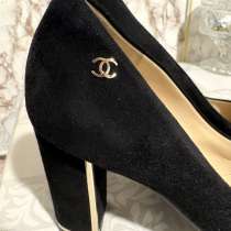 Туфли замшевые черные 39 размер, в Москве