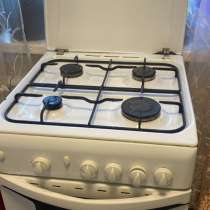Продам газовую плиту, в Омске