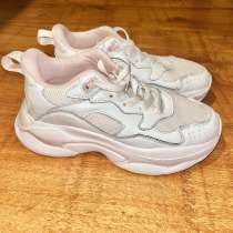 Кроссовки, в Москве