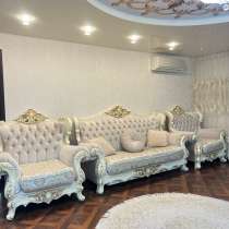 Комплект мебели королевский Диван и 2 кресла, в Волгограде