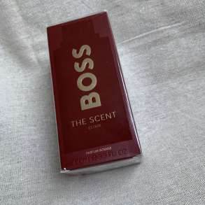 Hugo Boss, в Москве