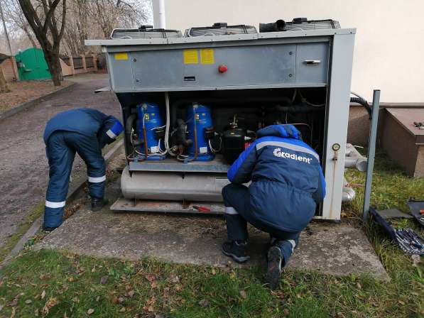 Обслуживание чиллера от Сервисного центра Градиент в Москве
