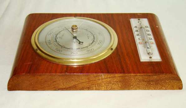 Барометр с термометром старинный (E408) в Москве фото 5