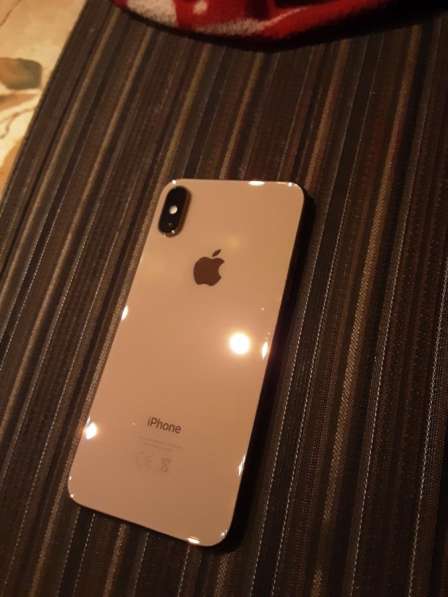 IPhone XS золотой 64 гб