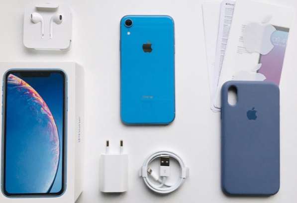 Продаю iPhone XR 64GB Blue (голубой) новый полный комплект