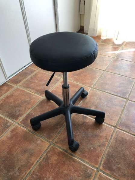 Массажный стол 70х180 см в фото 3