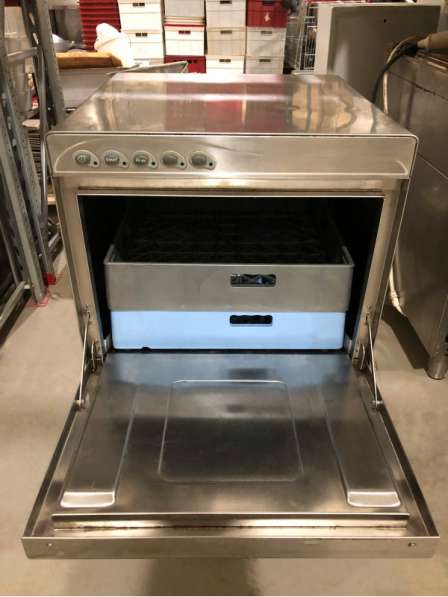 Посудомоечная машина с фронтальной загрузкой Kromo Aqua 50 D в Адлере