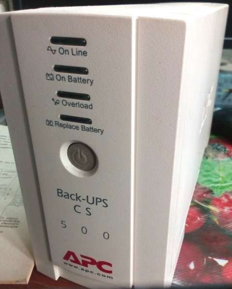 Бесперебойник для компа APC, Back-UPS - 500