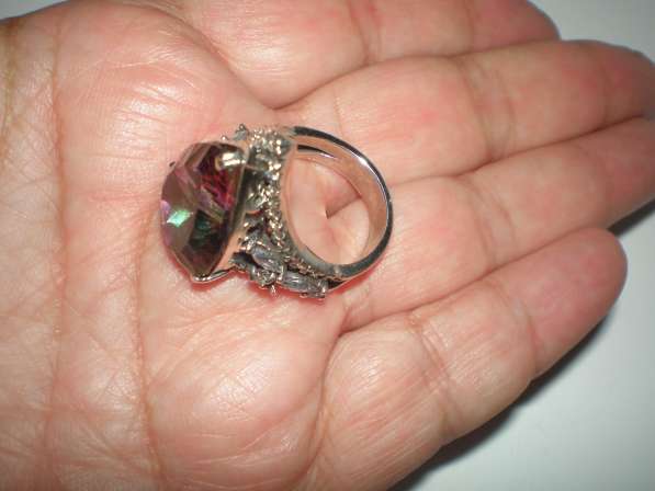 Авторское серебряное кольцо с мистик топазом17 размера. в 
