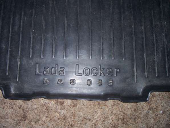 Коврик в багажник для LADA-099, Toyota Avensis 1 в Москве