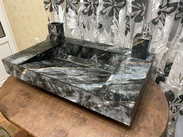 Раковина из керамогранита