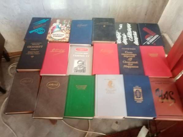 Продам книги в Омске