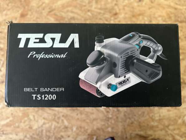 Шлифовальная машинка