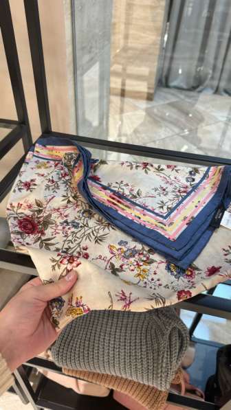 MaxMara платки в Махачкале