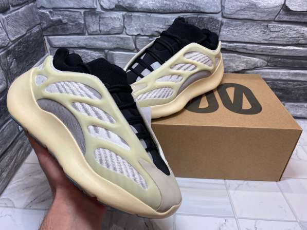 Adidas Yeezy Boost 700 v3 в Москве фото 6