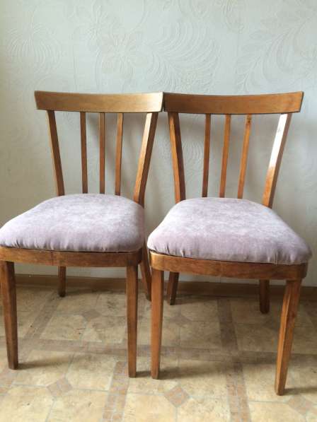 Продам два стула для дачи после реставрации