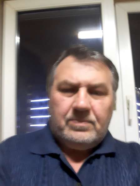 Юрий, 51 год, хочет пообщаться
