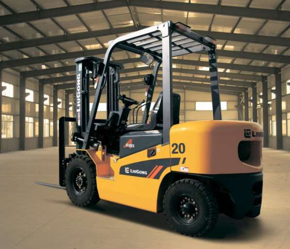 Вилочный погрузчик MITSUBI FD20T (Дизель) в Саратове фото 7