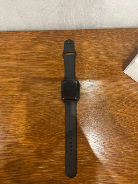 Apple Watch 5, 44 мм