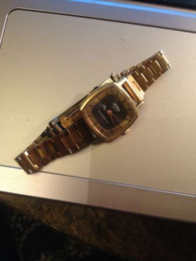 Часы наручные в Москве