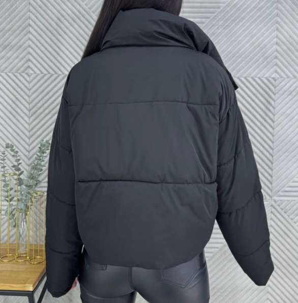 Куртка новая в Москве