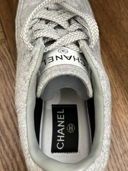 Кроссовки серый женские в Москве фото 3