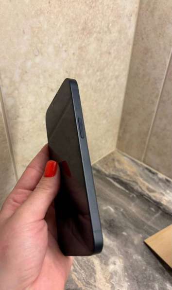 IPhone 13 (128 GB) — отличное состояние в Москве фото 4