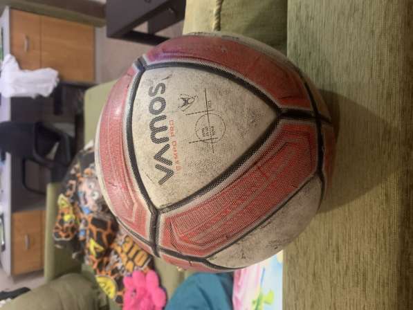 Продам футбольный мяч