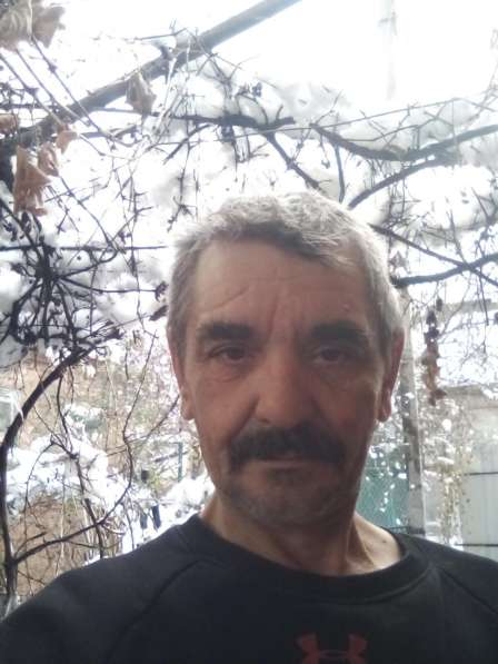 Анатолий, 52 года, хочет познакомиться