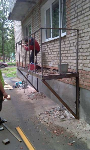 Отделка балконов, металлические решетки, выносные балконы в Хабаровске фото 3