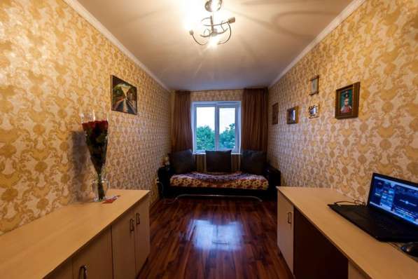 Продается трехкомнатная квартира на ул. Школьная в Калининграде