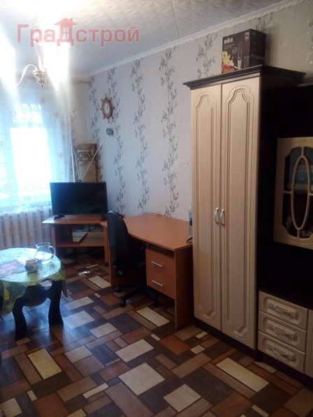 Продам двухкомнатную квартиру в Вологда.Жилая площадь 45 кв.м.Этаж 3.Есть Балкон.