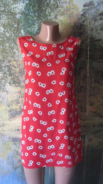 Легкое красное женское платье в фото 9