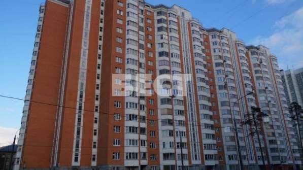 Продам трехкомнатную квартиру в Москве. Жилая площадь 76 кв.м. Дом панельный. Есть балкон. в Москве фото 8