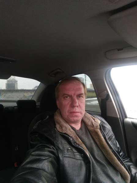 Андрей, 45 лет, хочет пообщаться