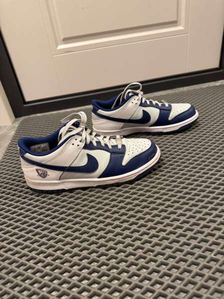 Кроссовки nike в Москве