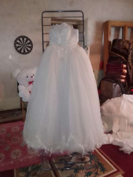 Срочно свадебные платья б/у недорого в фото 6