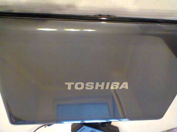 Toshiba Satellite A200 рамка матрицы в Москве фото 5