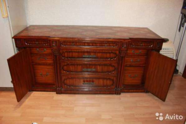 Старинный антикварный комод в Москве фото 4