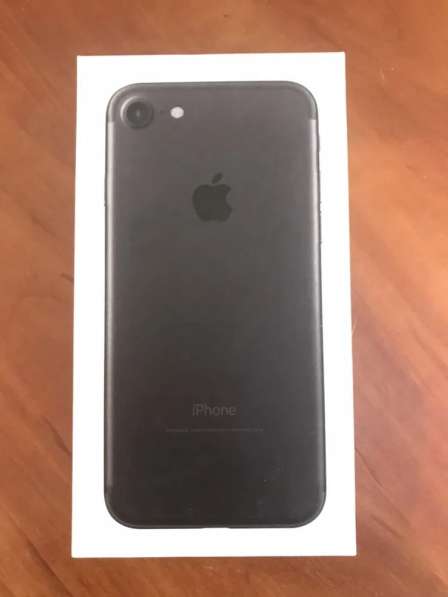 Продам два iPhone 7, новые!