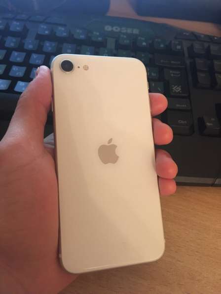 IPhone SE 2020, 64ГБ в Уфе